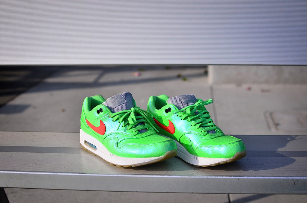 nike-air-max-1-fb