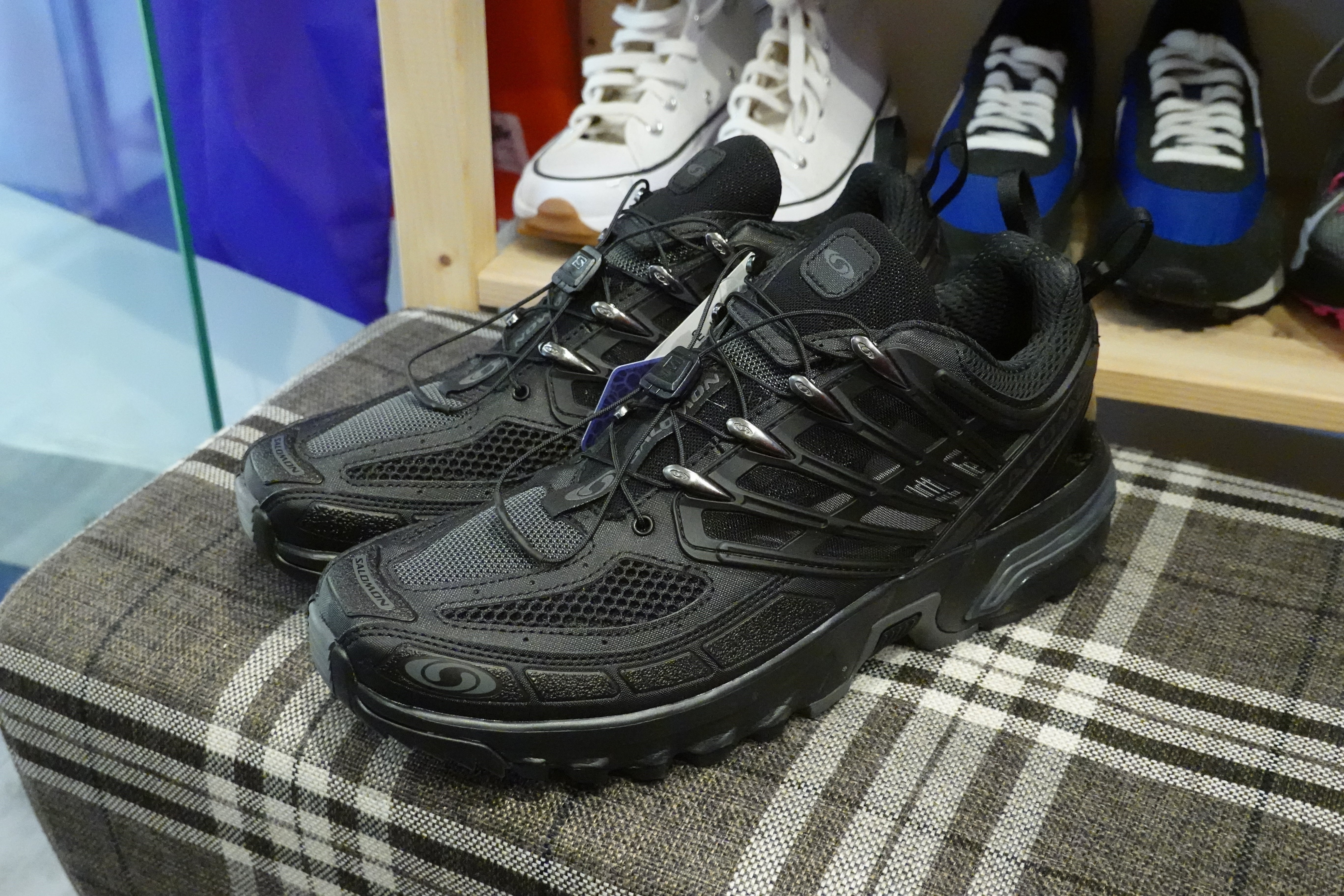 新品 SALOMON ACS + 25.5cm OG PRO ADVANCED - スニーカー