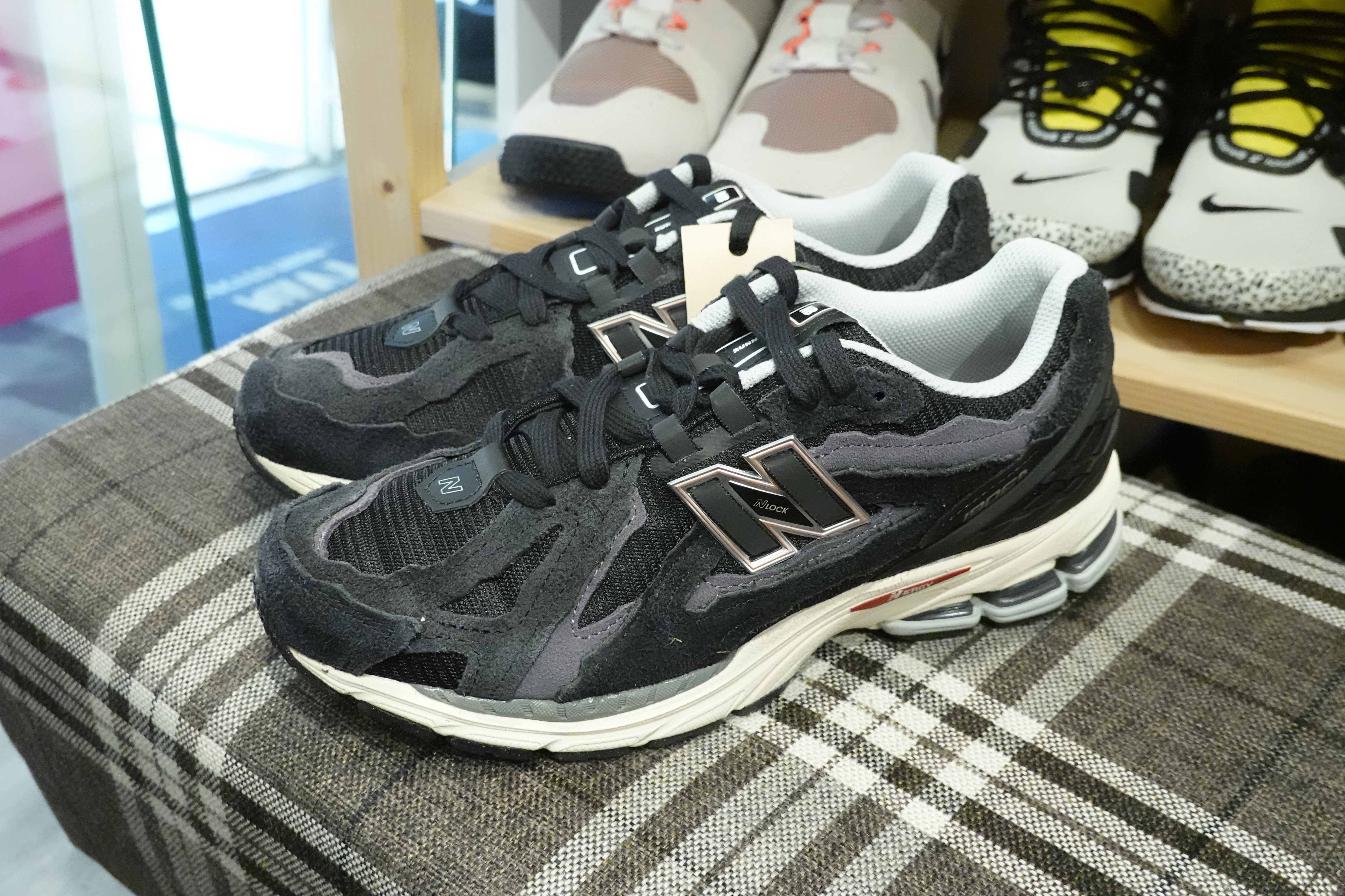 new balance M1906DD US8 26cm black