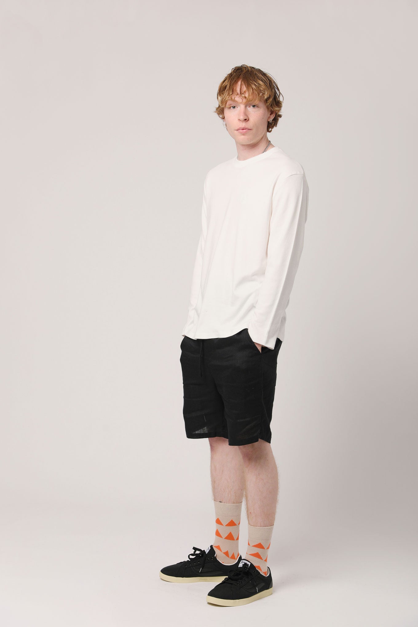 JERRY Organic Linen Shorts Black, Small