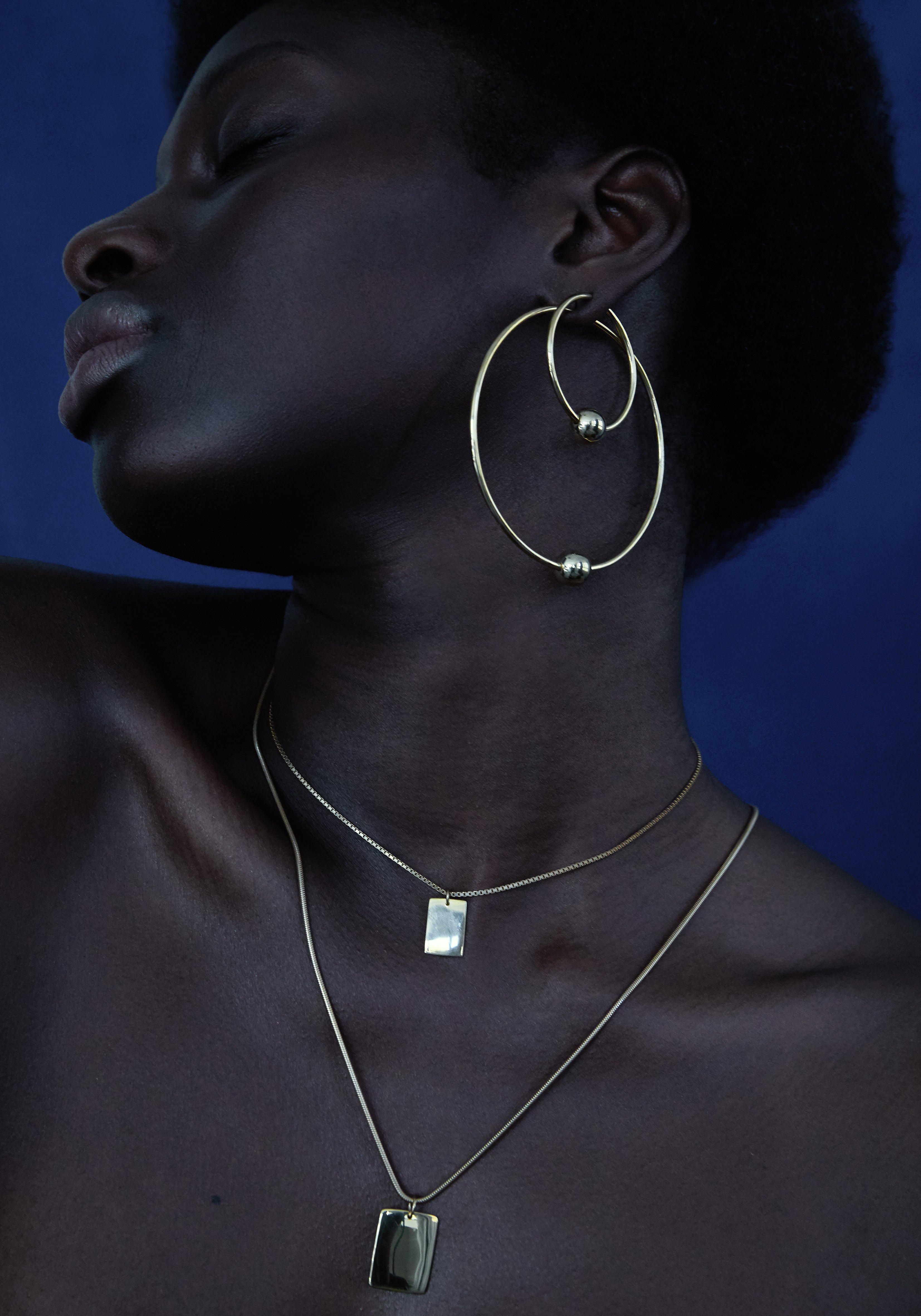 VIKA jewels ethical sustainable jewellery recycled sterling silver jewelry photographed by katia wil berlin