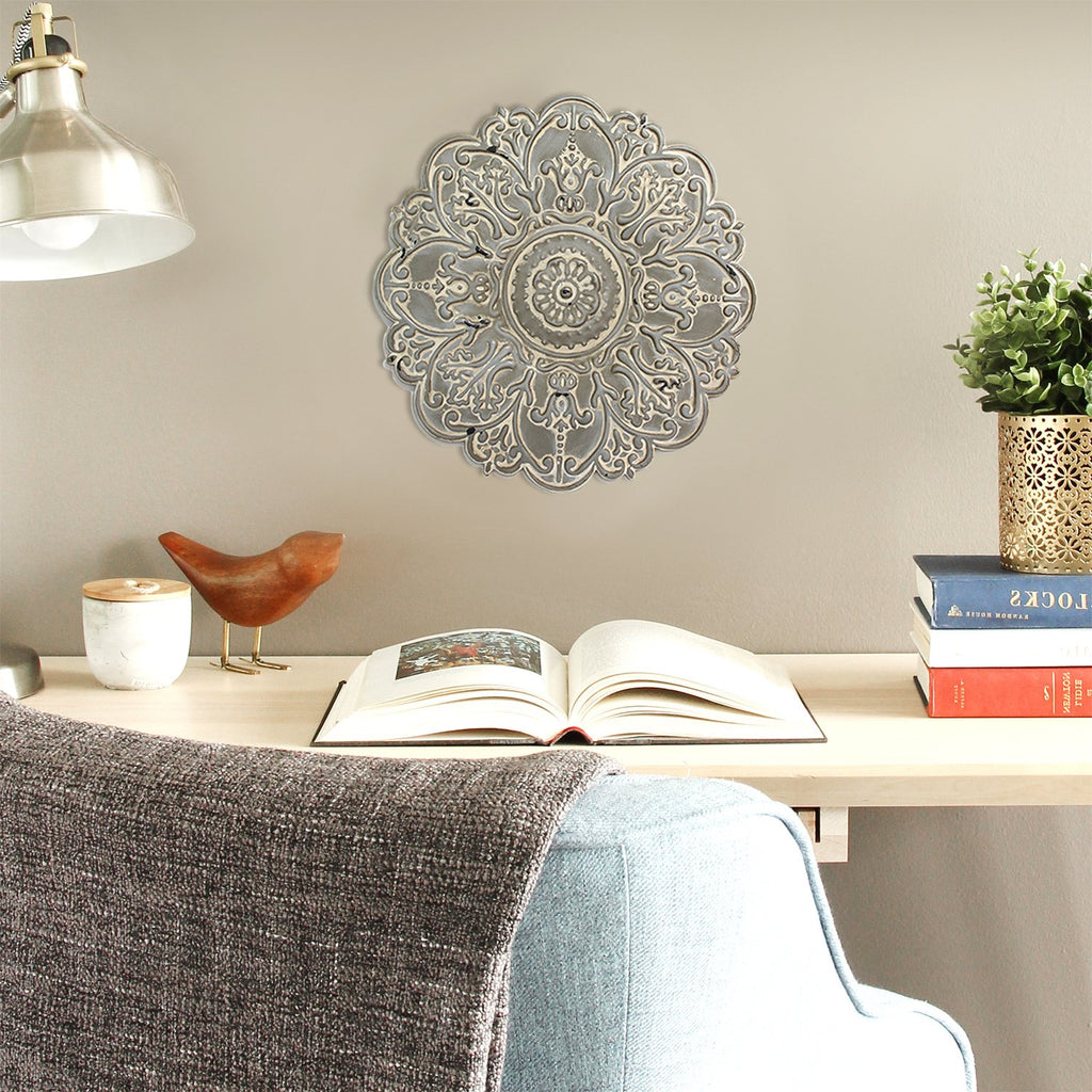 Stratton Home Decor Small Grey Medallion Wall Decor