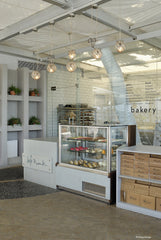 Next to the entrance you will find the restaurant's bakery where you can buy your pastries or bread to take home