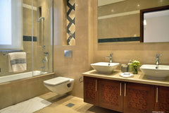 Modern Islamic - show home - Master bathroom