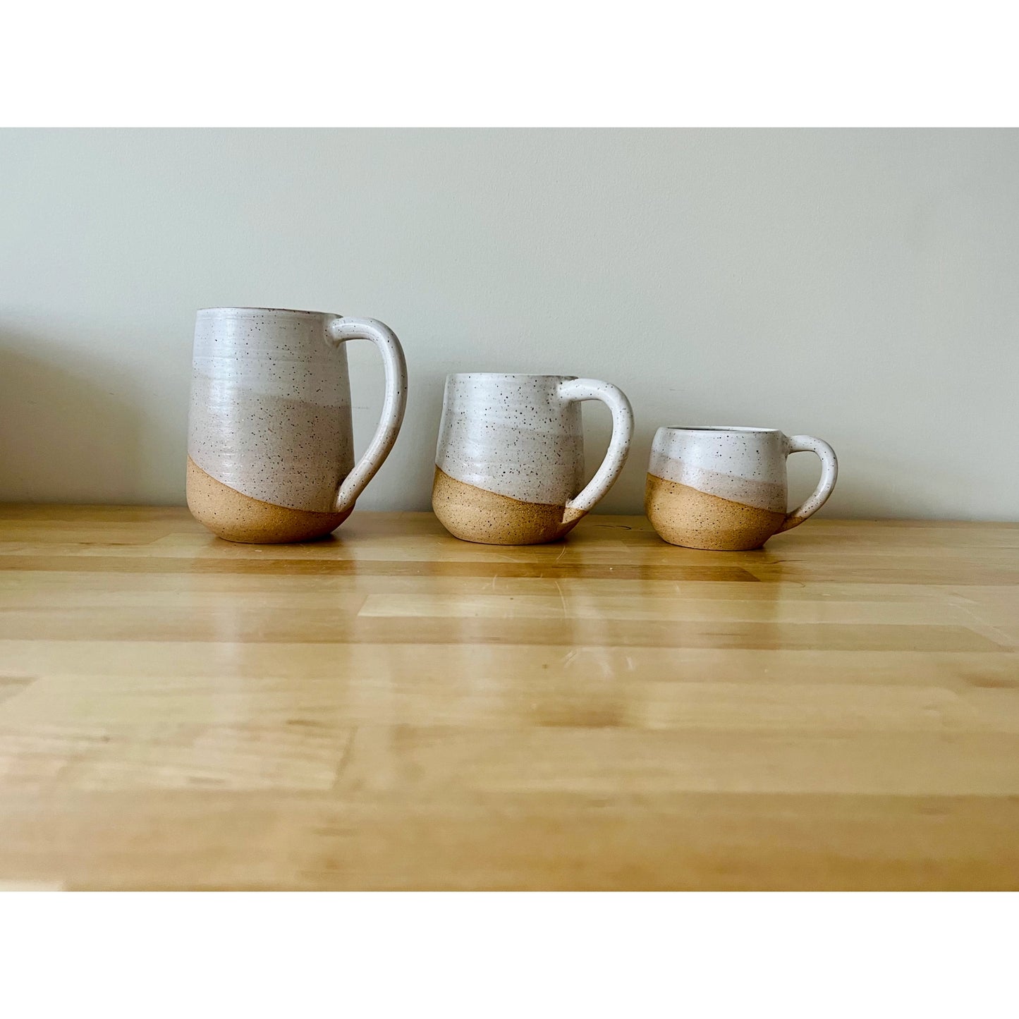 hands on ceramics / round coffee cup