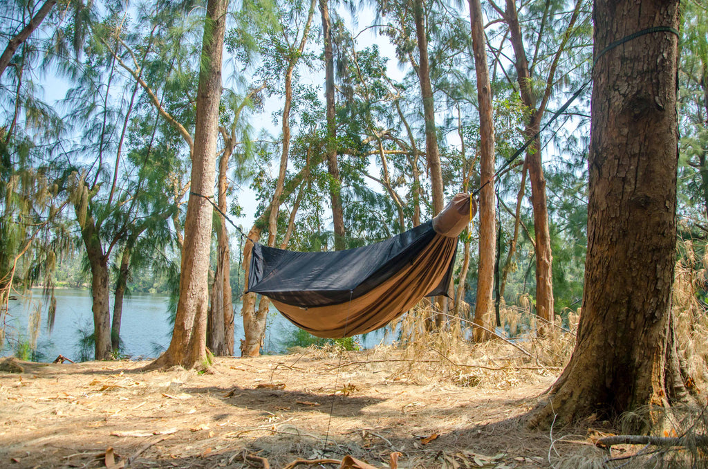 This 11' hammock includes a built-in ridgeline for maximum comfort. Try the Go Camping Hammock 2.0 by Go Outfitters, today.