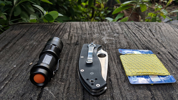 GO! Line is Compact  w/ a diameter of only 1.5 millimeters, you can remove some from the spool and keep it with your hiking gear or everyday carry kit. It will only take up only a tiny amount of space.