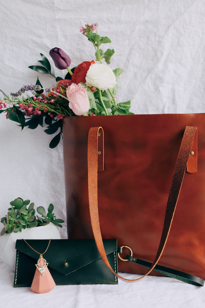 Leather Tote and Clutch Gift Ideas