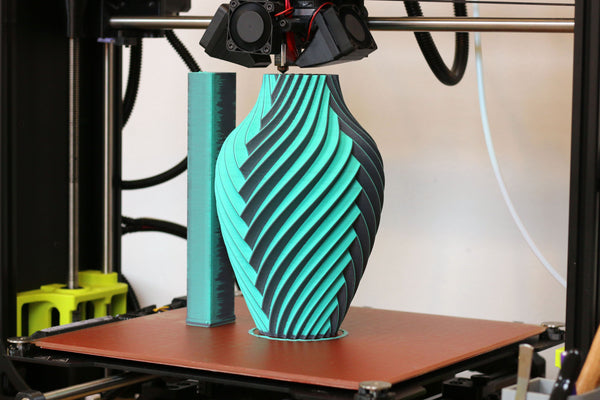 A Chromatic Vase printed by Devin Montes (Make Anything)