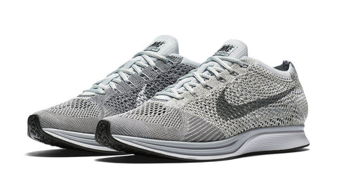 How To Lace Your Sneakers / Swap Your Shoelaces : NIKE Flyknit Racer Pure Platinum