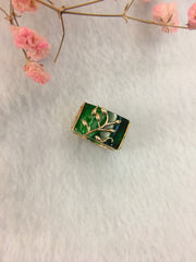 Green Rectangular Jade Ring (RI185)