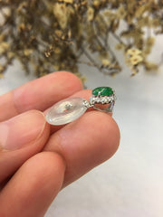 Icy White & Green Pendant - Safety Coin (PE270)
