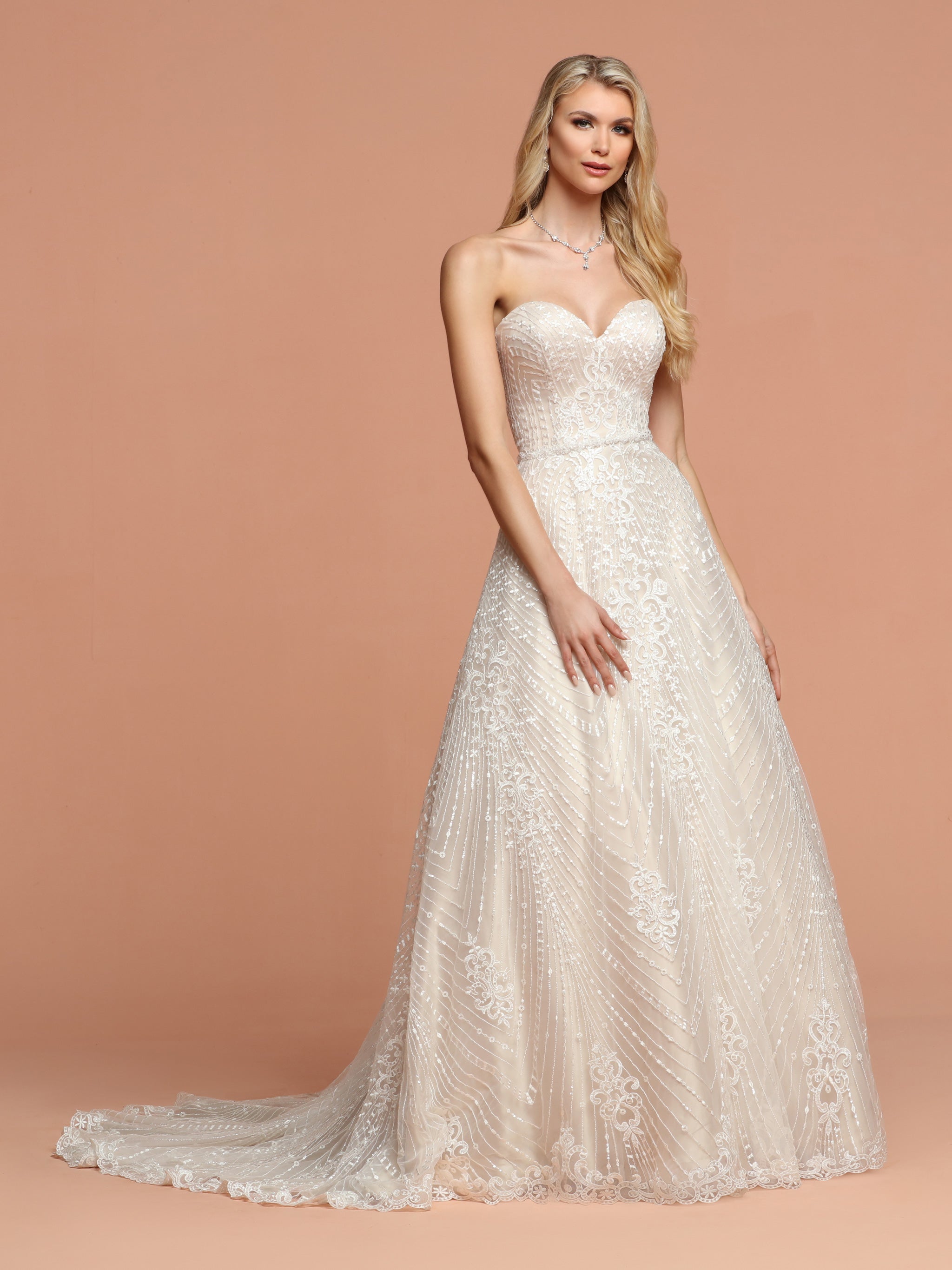 sweetheart strapless ball gown wedding dress