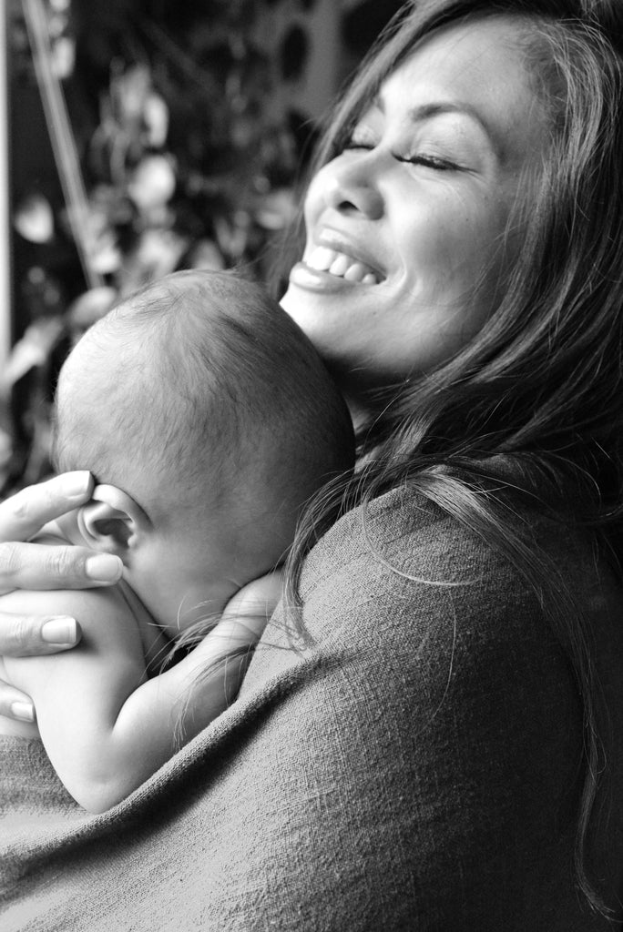 7 tIps For Better Mother & Baby Bonding - Wholesome Linen Blog