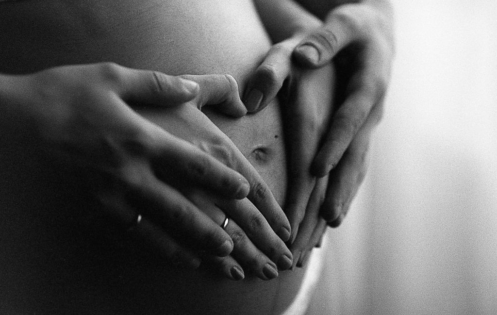 Mother Baby Bonding Before Birth During Pregnancy - Wholesome Linen Blog
