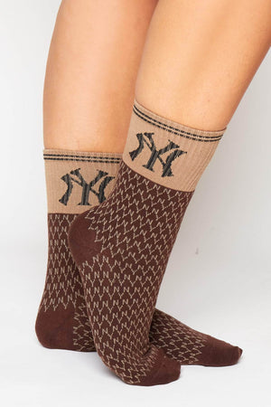 Brown Ribbed NY Monogram Socks