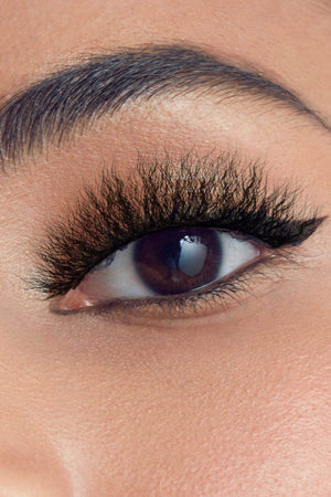 Wavy Lashes Brunette