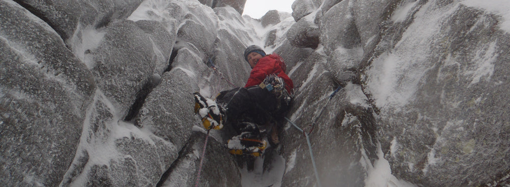 ClimbNow and Armadillo Merino® iceclimbing