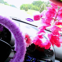 Lilac steering wheel cover in bug