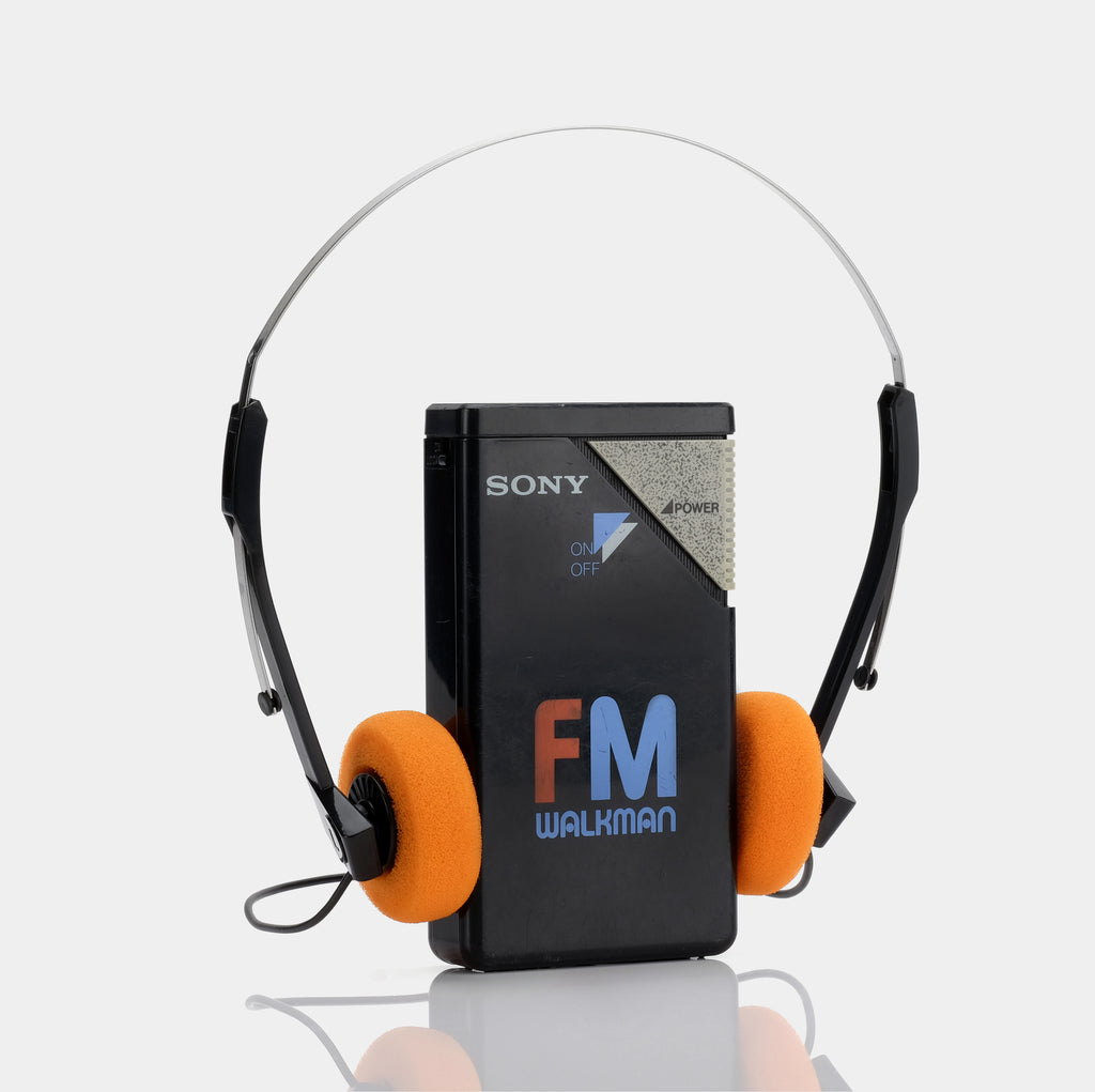 Walkman SRF-16W FM Portable Radio Retrospekt