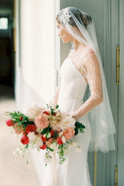 Lace wedding veil by Madame Tulle bridal