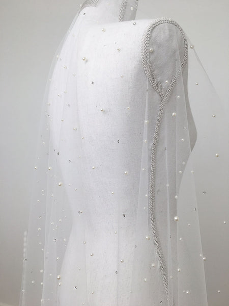 Pearl and crystal veil by Madame Tulle