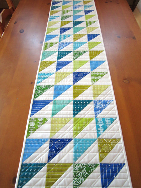 modern table runner