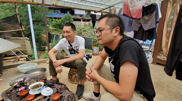 Daniel and Mr. Soup drinking tea at Mr. Zhao’s home