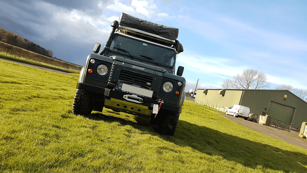 Land Rover Defender Service Garage UK Yorkshire Norway