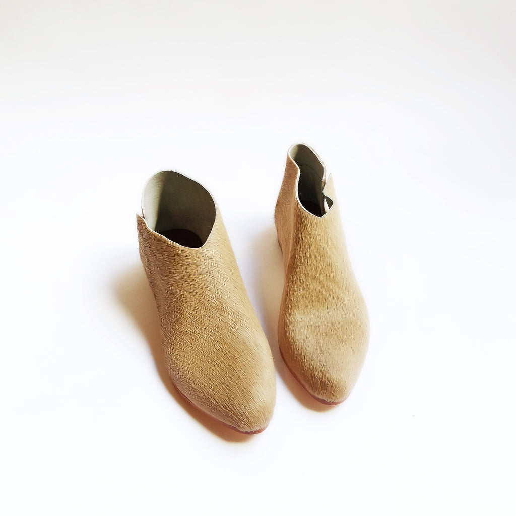 The Terilyn. Pale Camel Hair On. 2cm