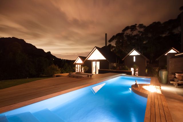Villa Maison Noir, Capetown . Pool in the evening