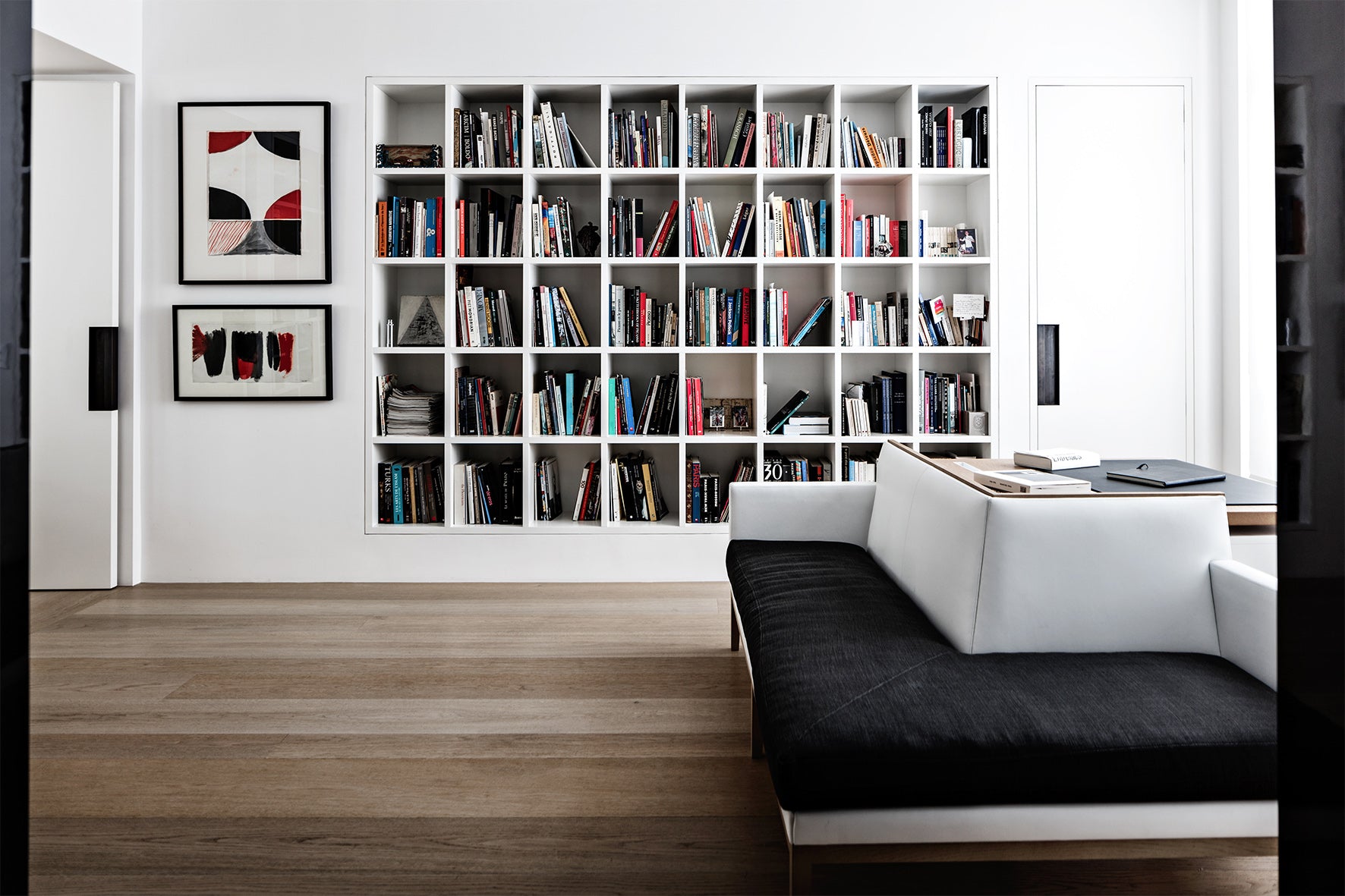 St Germain flat , Frederic Berthier:  Living room