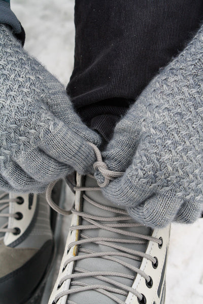 Lanark gloves knitting pattern