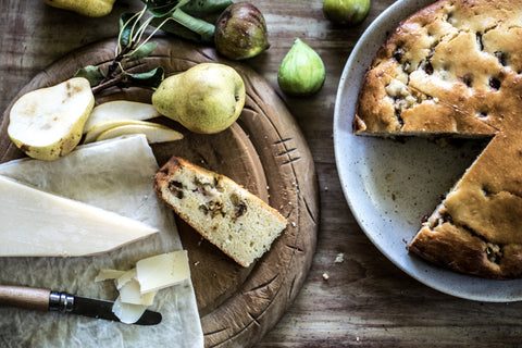 Foraging for figs, fig bread