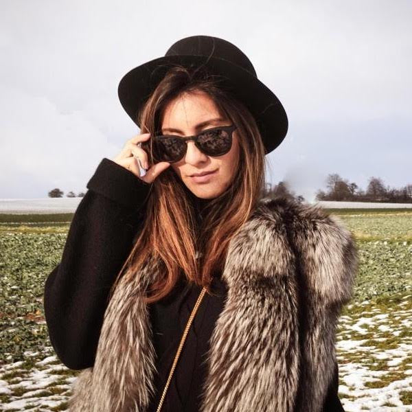 Maho Shades - Capetown Charcoal Frames - Female Model