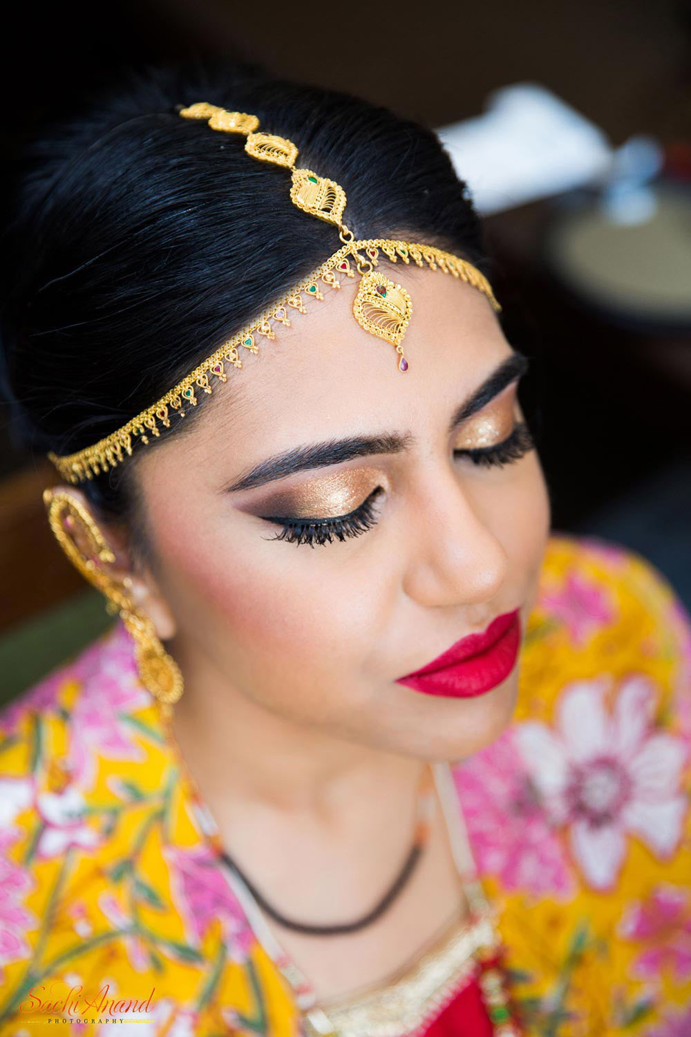 Indian Bride Gold Jewelry Makeup