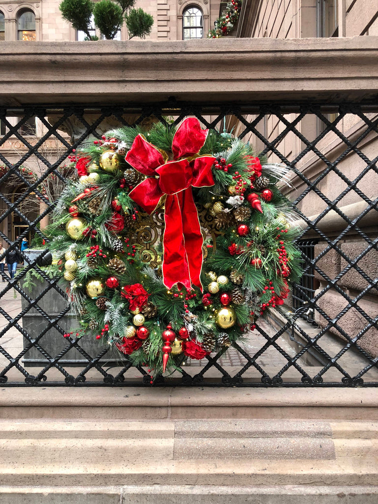 Christmas in New York: Wreaths galore
