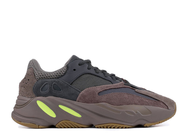 yeezy 700 mauve real