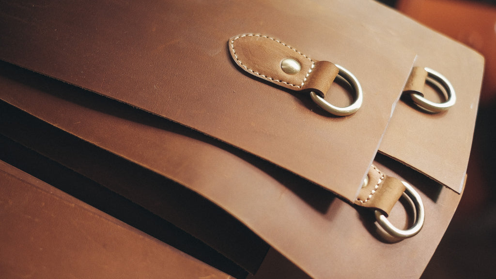 หนังแท้ที่ เมเมนโตะใช้ทำกระเป๋า  Genuine Leather that memento bag use to make a bag