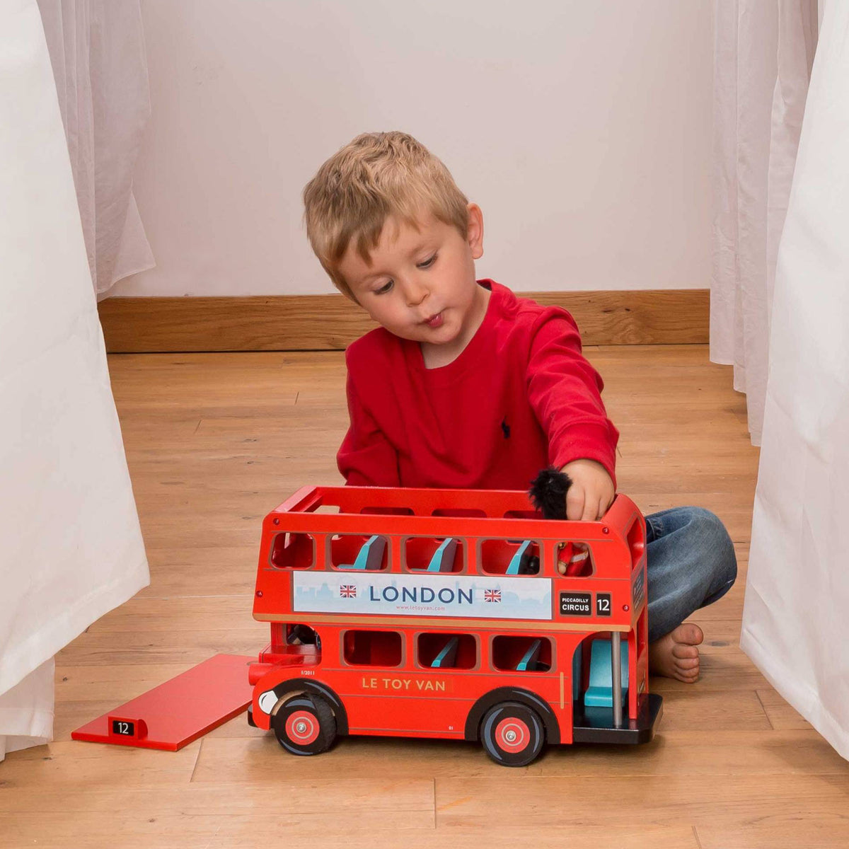 personalised toy bus