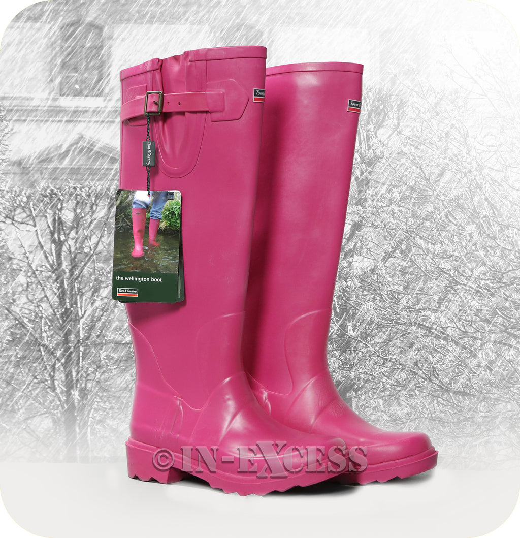 wellington walking boots