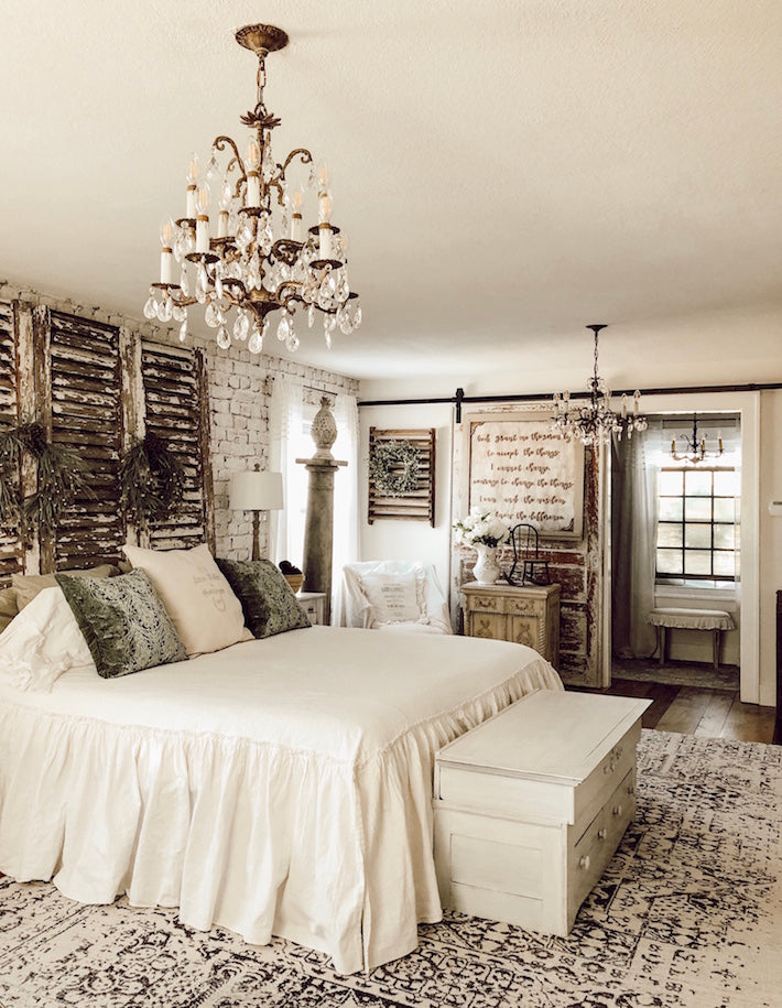 Antique Bedroom Decor