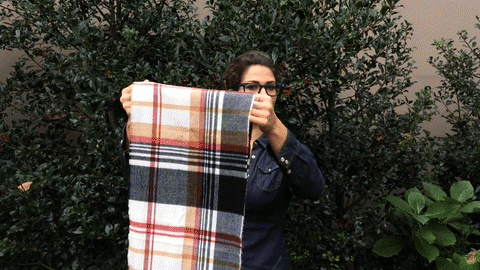 How To Tie a Scarf: Classic Loop 