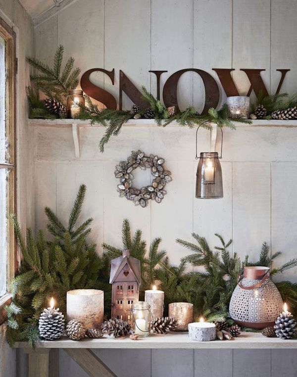 White Winter Christmas Holiday Wreath Decor Shabby Style Wall