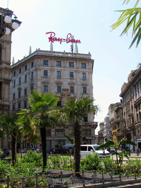 Ray-Ban Sign in Milan