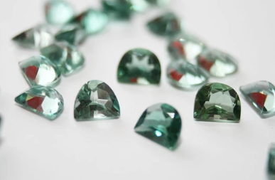 Green amethyst powers, selection of stones