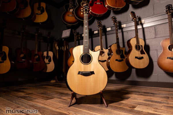 Taylor 900 Series Acoustic Guitars