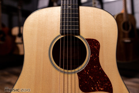 Taylor 500 Series Acoustic Guitars 4