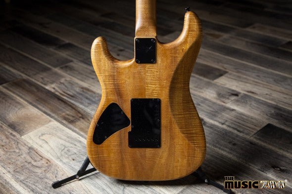 Fender Walnut Koa (5 of 6)