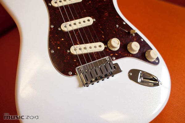 Fender American Ultra Stratocaster The Music Zoo Review